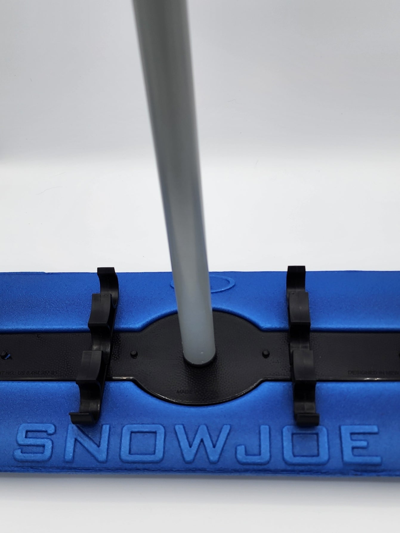 Snow Joe 3 pole Segment Snow Broom with Compact Ice Scraper.