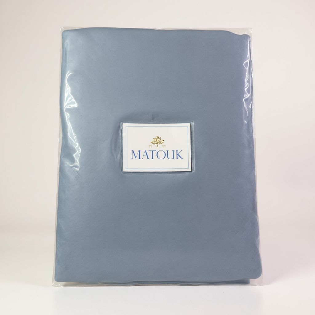 Matouk Savannah Gardens 120" Round Hazy Blue
